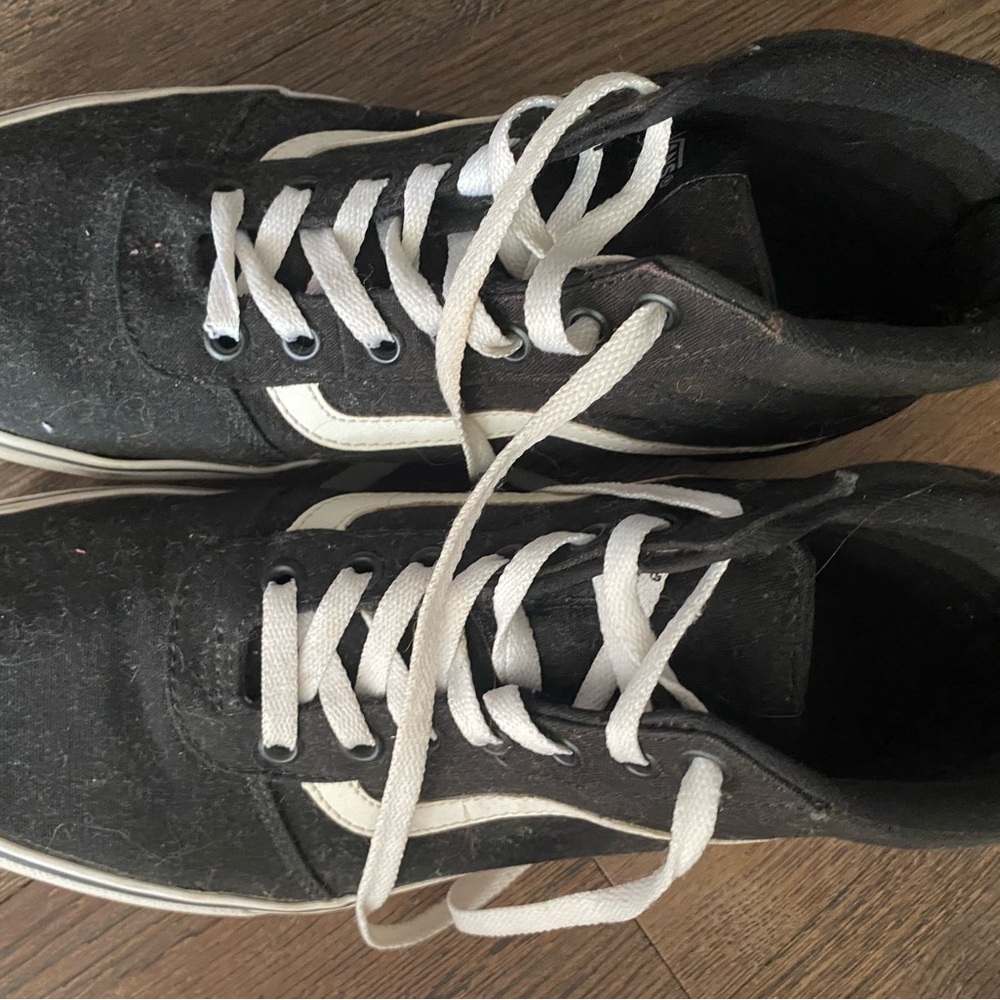 Vans - Picture 4 of 5